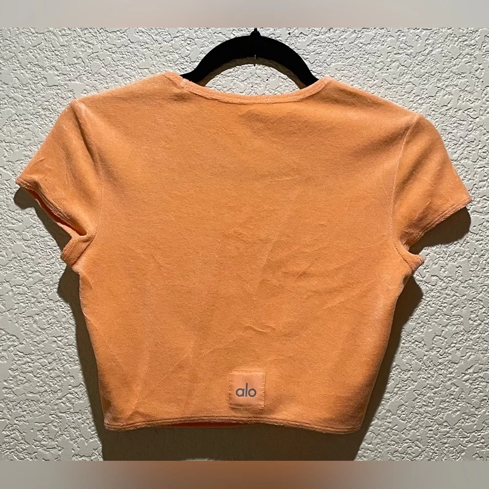Alo Yoga NWOT Terry Beachside Short Sleeve Crop Top Cantaloupe Size S